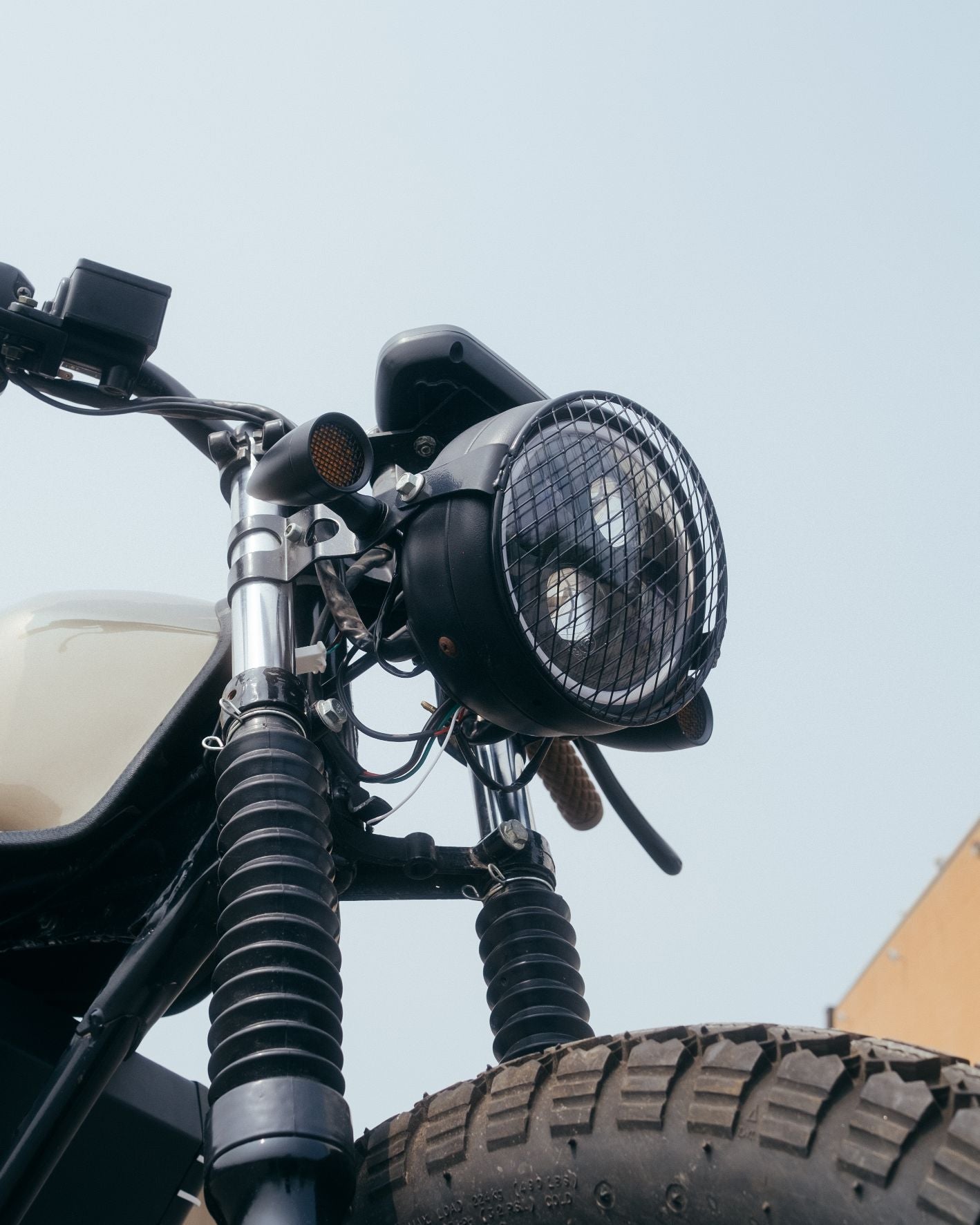 Beachman '64 – Electric Moped Cafe Racer
