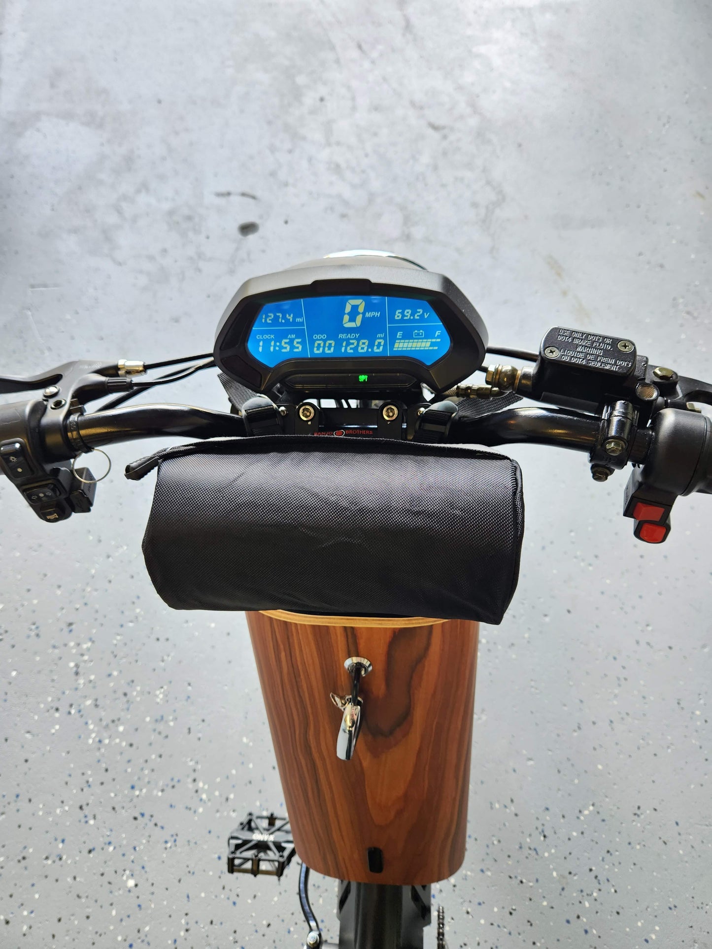 Banjo Brothers Handlebar Bag: SM, Black