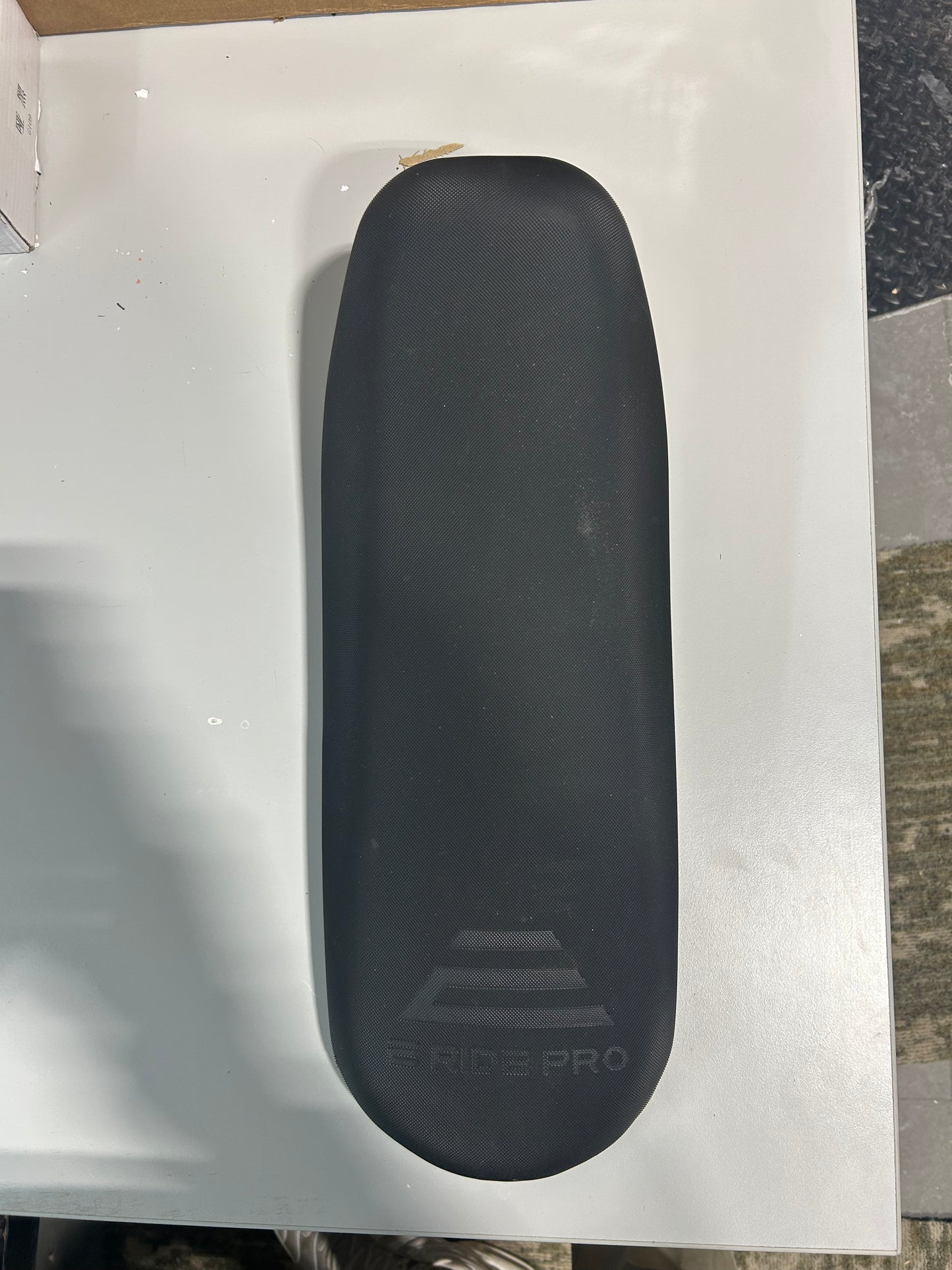 "Lightly Looped" E-moto seats