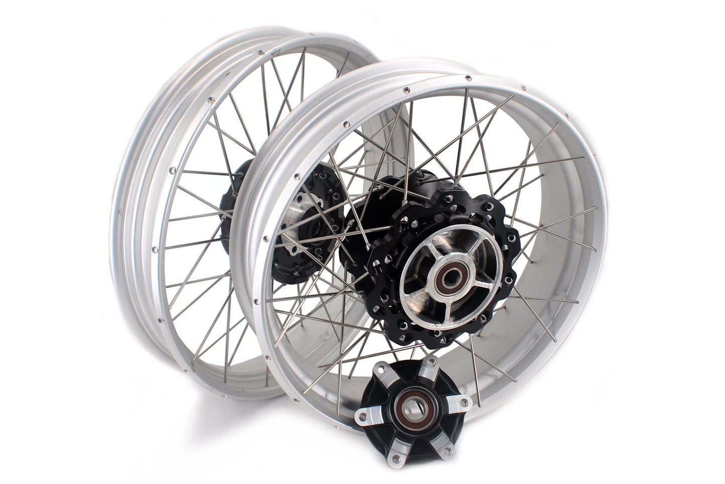VMX 18" & 17" Tubeless Alloy Spoke Wheels For Triumph Bonneville T120/T100 2021-2024