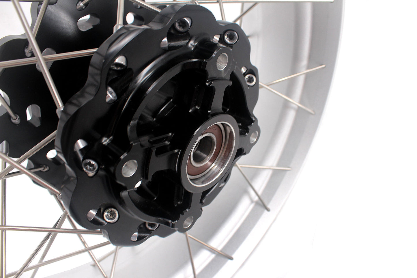 VMX 18" & 17" Tubeless Alloy Spoke Wheels For Triumph Bonneville T120/T100 2021-2024
