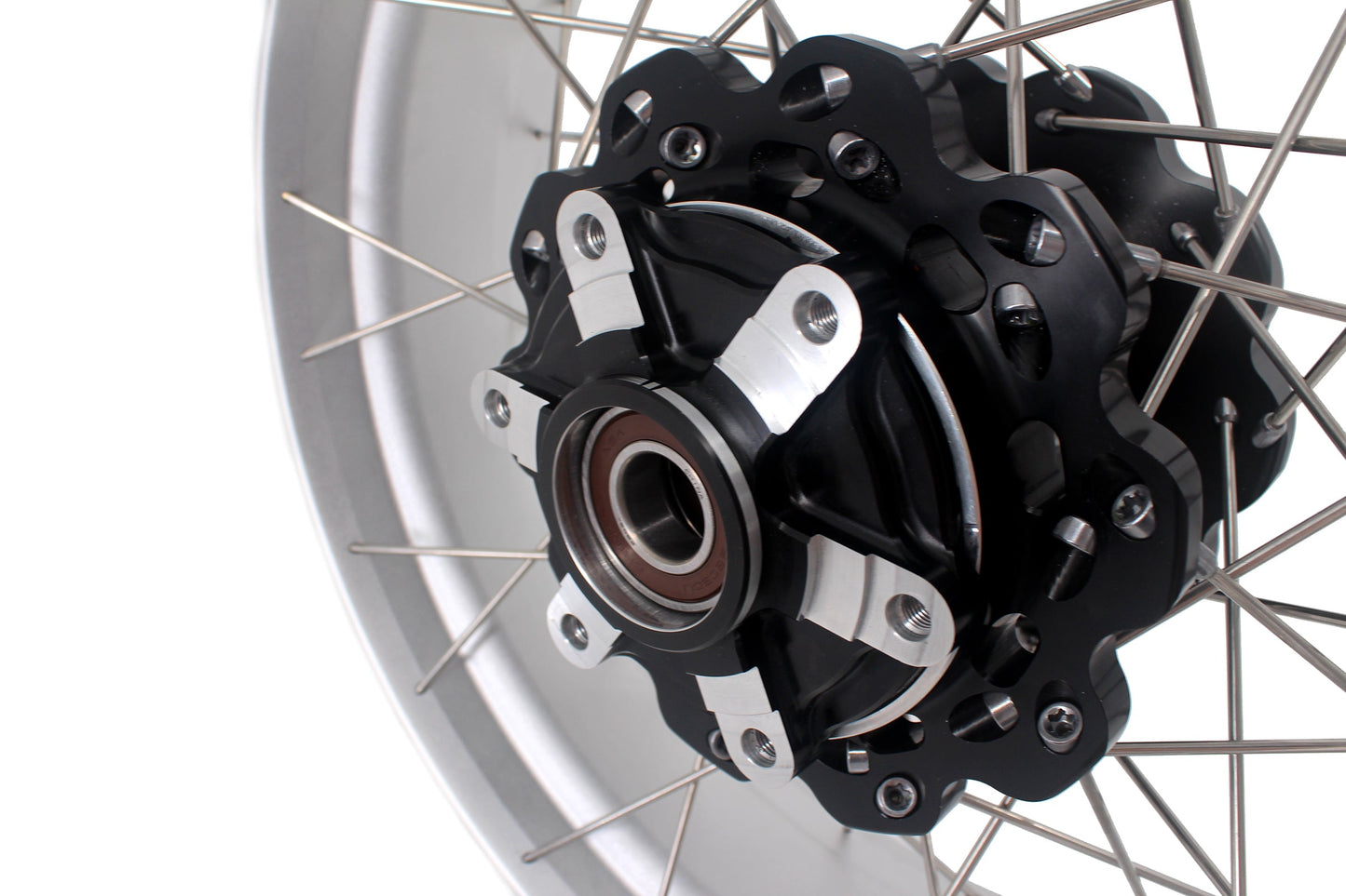 VMX 18" & 17" Tubeless Alloy Spoke Wheels For Triumph Bonneville T120/T100 2021-2024