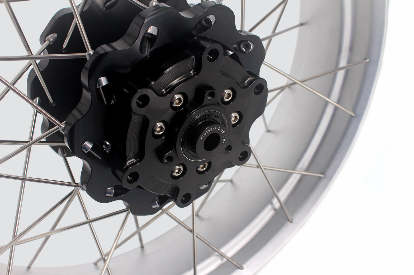 VMX 17 Inch Spoked Aluminum Tubeless Wheels Rims For Husqvarna Svartpilen 401 2020-2021