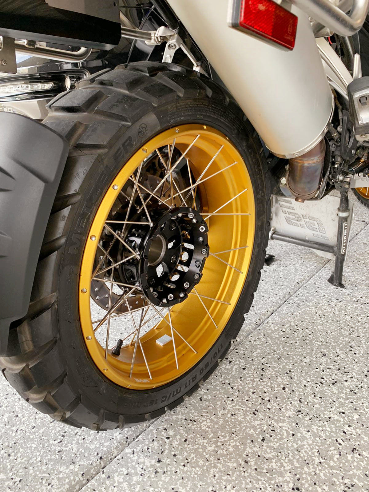 VMX 19" 17" Tubeless Wheels For BMW R1200GS R1200GS Adventure 2013-2020 Black Hub & Gold Rim