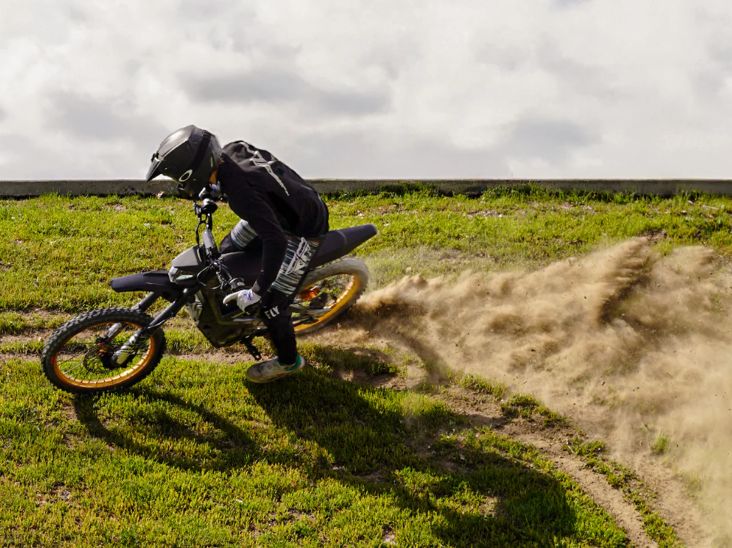 Throne SRPNT - 60MPH, 12.5kW, 72V, 40Ah - Electric Dirt Bike