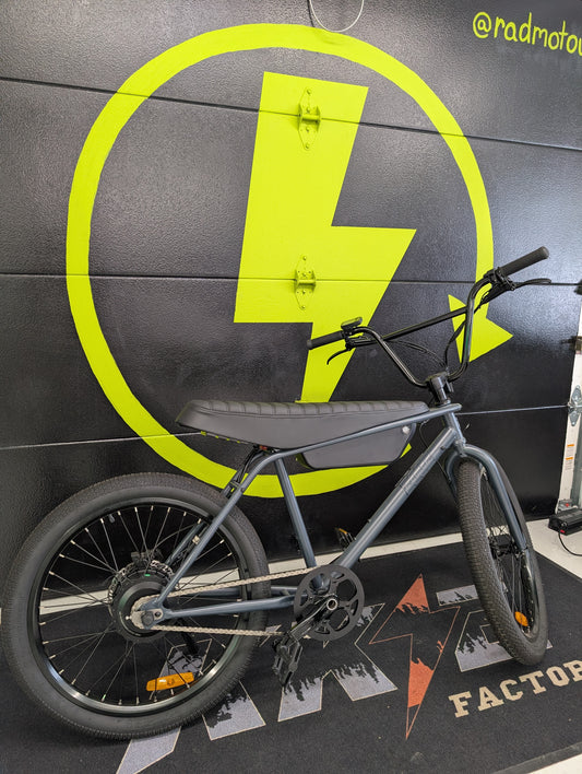 Dealer Demo, ZOOZ ULTRA URBAN