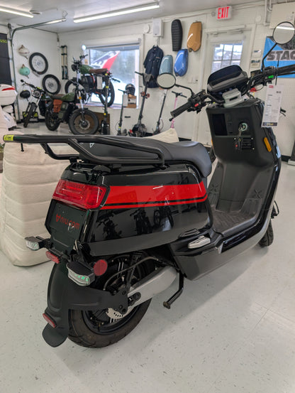 Dealer Demo, Black/Red, NIU NQi GTS — Premium Electric Moped for Urban & Suburban Riding
