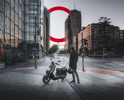 Dealer Demo, Black/Red, NIU NQi GTS — Premium Electric Moped for Urban & Suburban Riding