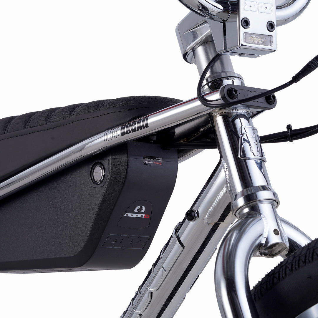 ZOOZ Ultra Urban Gen 5 Chrome 52V battery and frame detail